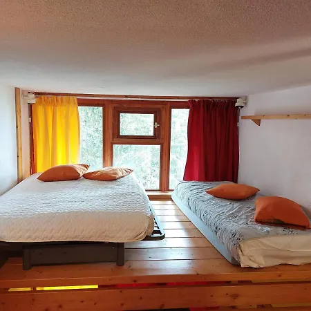 Duplex Pour 5 Personnes Proche Des Pistes Et Commerces, Balcon, Tv, Non-fumeur - Fr-1-411-197