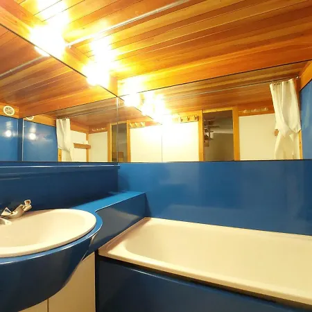 Duplex Pour 5 Personnes Proche Des Pistes Et Commerces, Balcon, Tv, Non-fumeur - Fr-1-411-197