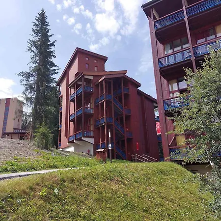 Apartman Duplex Pour 5 Personnes Proche Des Pistes Et Commerces, Balcon, Tv, Non-fumeur - Fr-1-411-197
